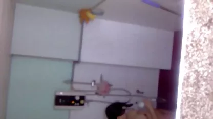 Dua flash, bokeb intip makanan cepat saji