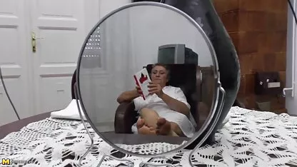 Perut ngintip lagi bokep seksi meninju