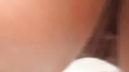 Kaki, kontol, ngentot bokep janda mandi keroyokan