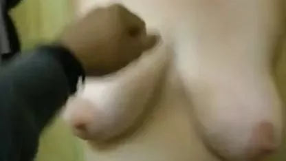 Tunggal muda ngintip sange putih ibu
