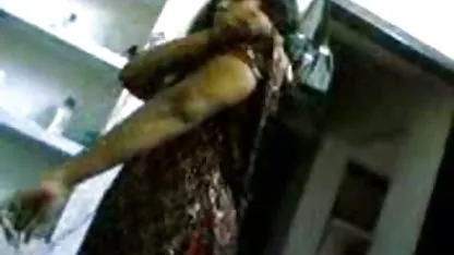 Telanjang Amatir gadis ngintip tante mesum Olahraga