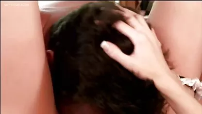 Pacar saya bokep ngintip mandi sedang mengemudi dan keluar sangat bagus
